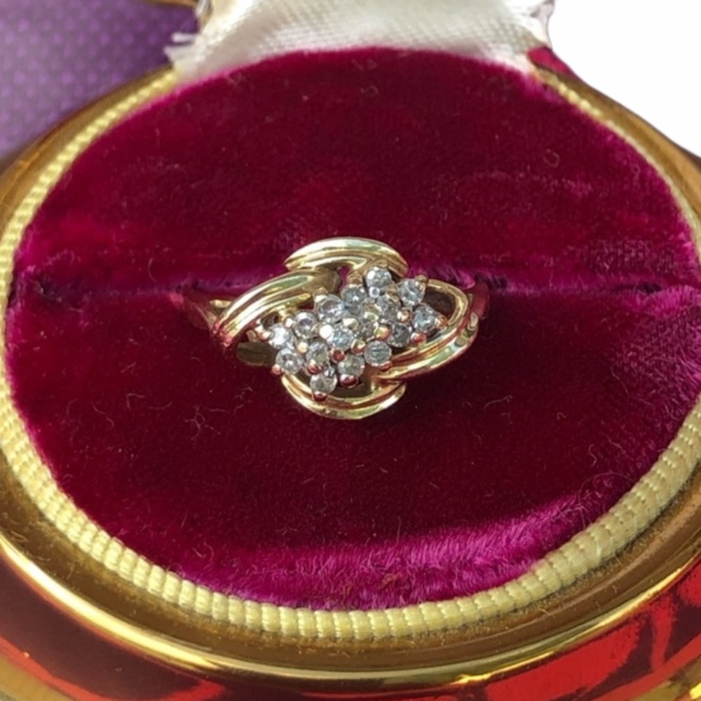 14k Gold & Diamond ring .22 TCW vintage